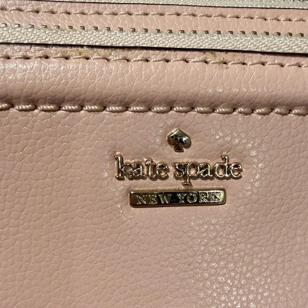 Like new Kate Spade NY Staci Double Zip Cary all Wristlet